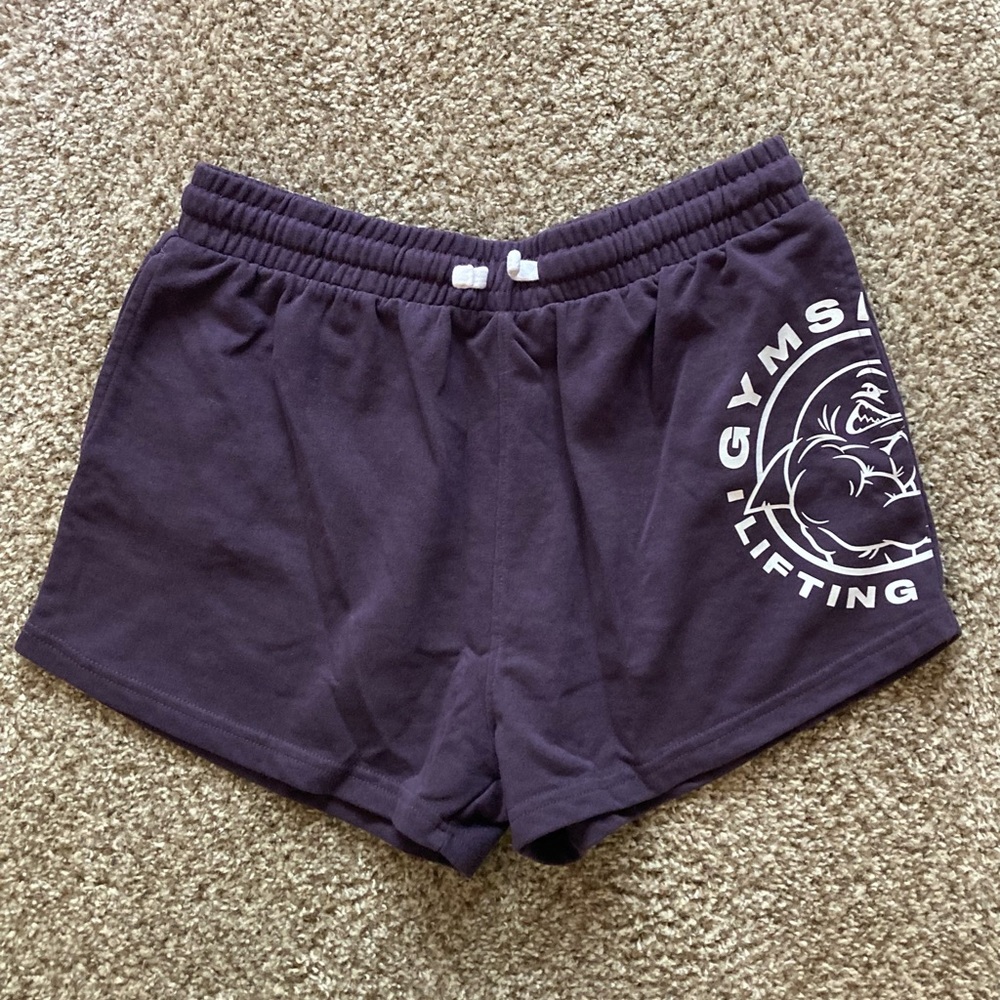 Gymshark lifting sweat short, purple, size L